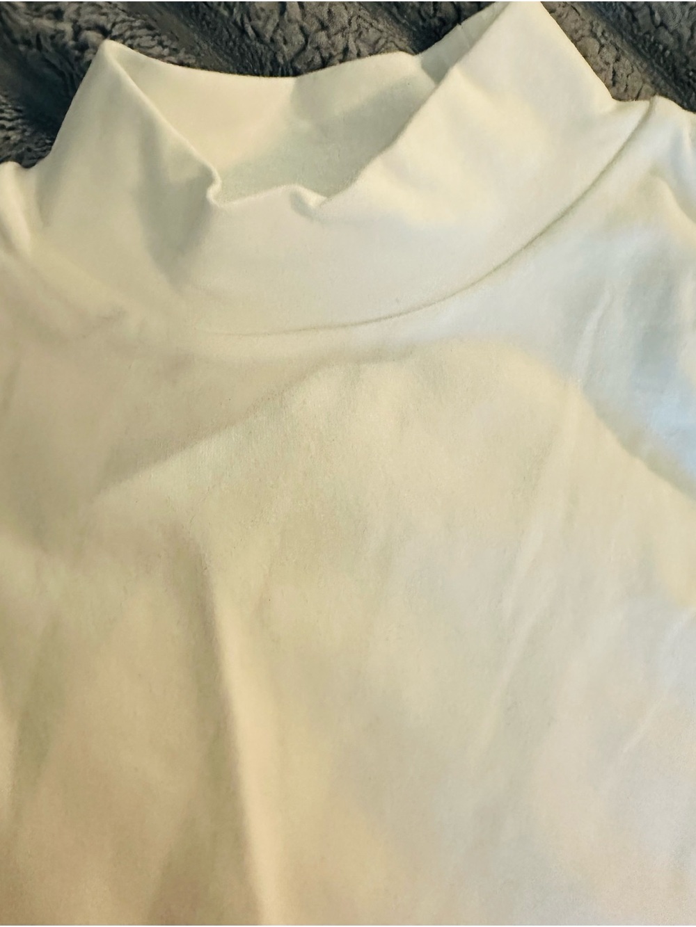 Universal Thread Cream Mock Neck Long Sleeve Top